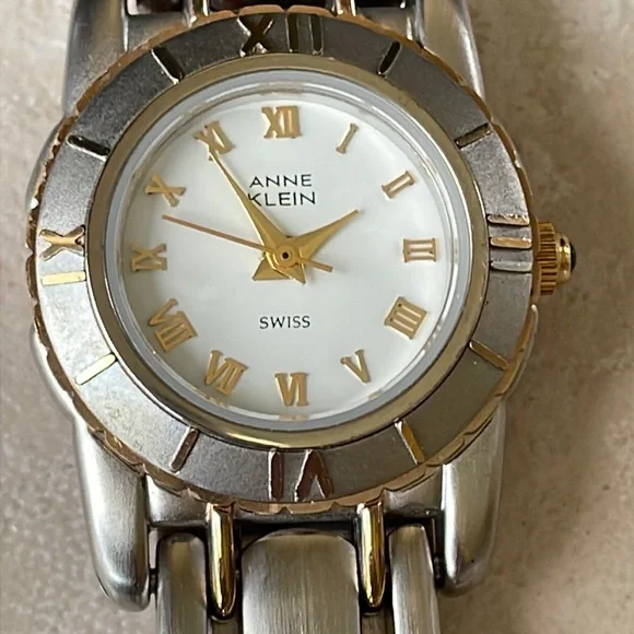 Anne Klein | Accessories | Anne Klein Swiss Lady Battery  display picture 1
